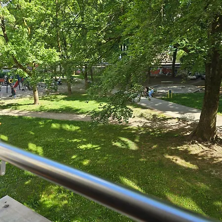 Colorful Center - Parking Available Apartment Laibach