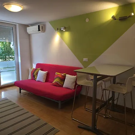 Colorful Center - Parking Available לובליאנה